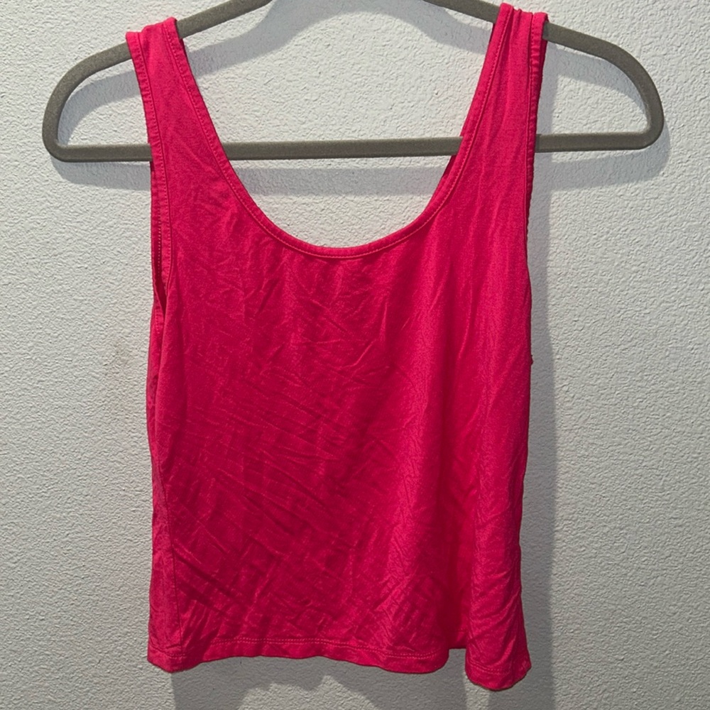 Hot pink cropped tank top large